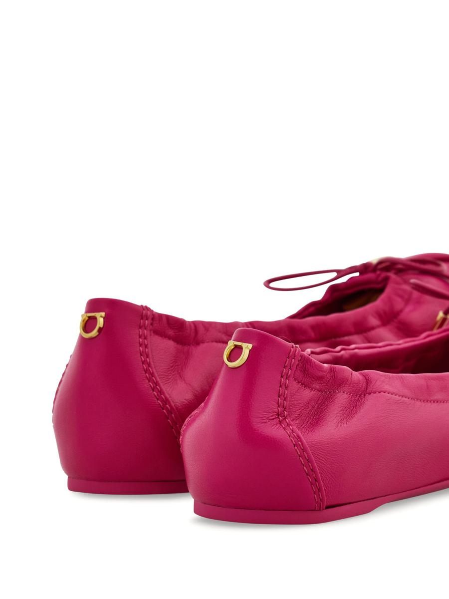 Salvatore Ferragamo platta skor