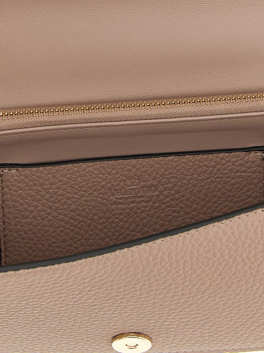 Valentino Garavani Valentino Garavani 'Rockstud' plånbok på kedja