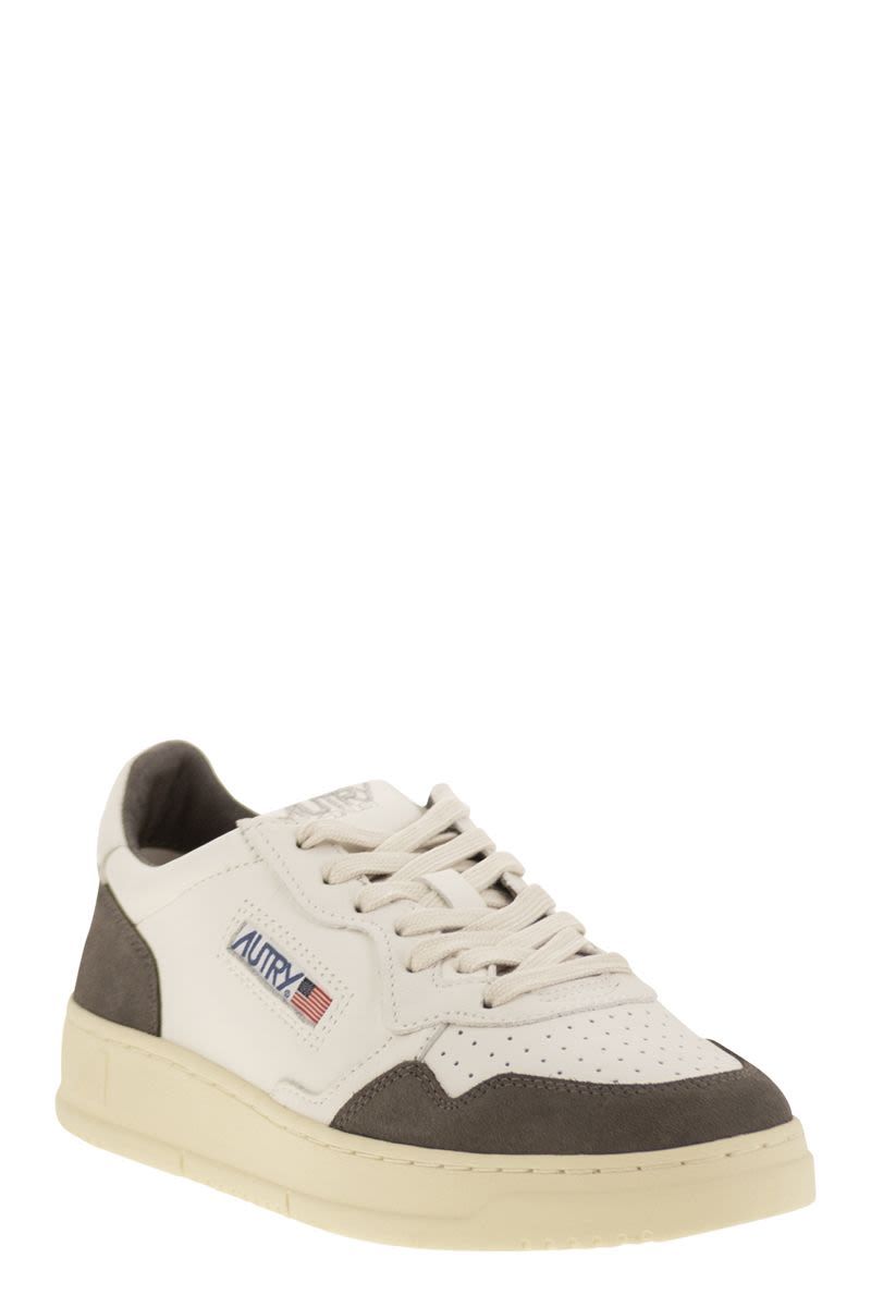 Autrie Sneakers Grå