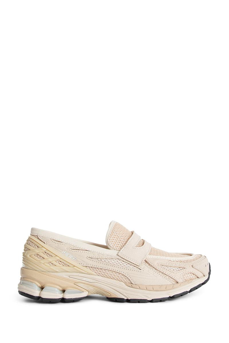 Nya balanssneakers