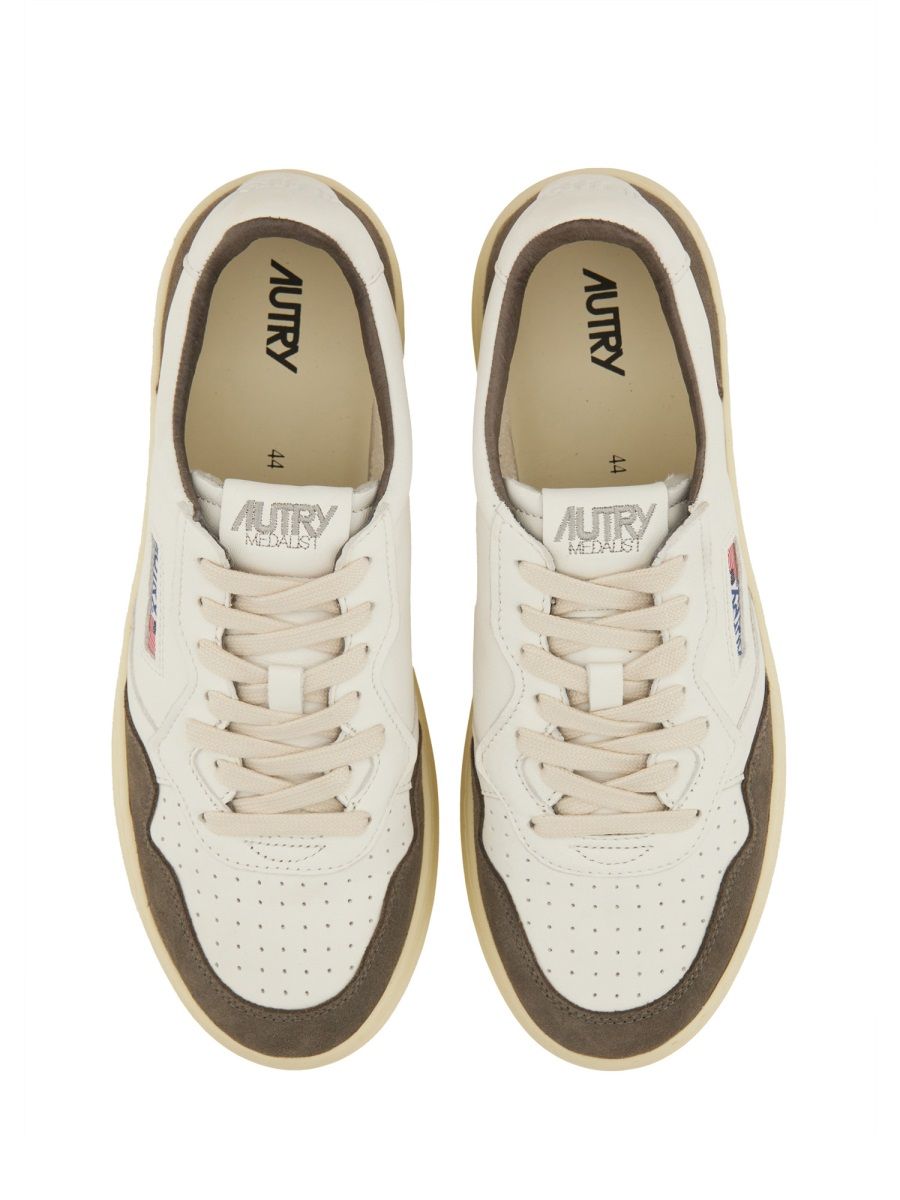Autrie Sneakers Grå