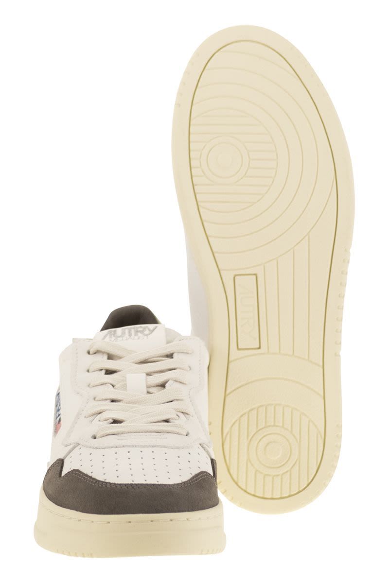 Autrie Sneakers Grå