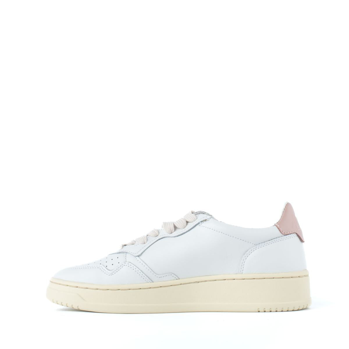 Autry lädersneakers med rosa detaljer