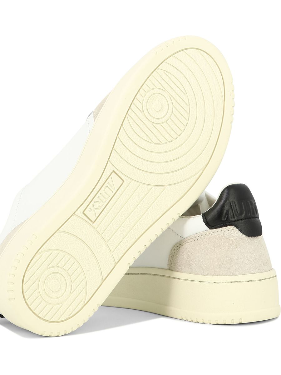 Autry "Medalist Low" Sneakers