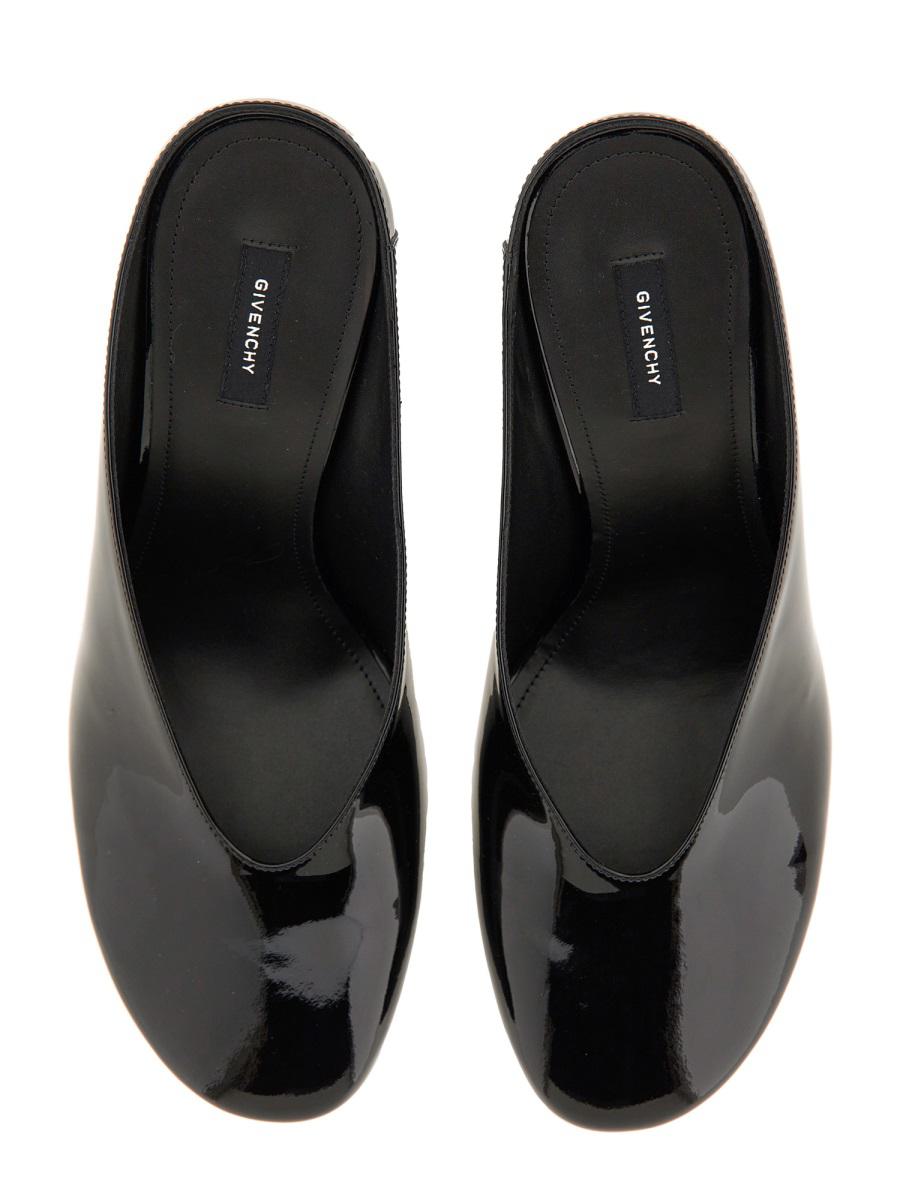 Givenchy "Sculpted" Läderpumps