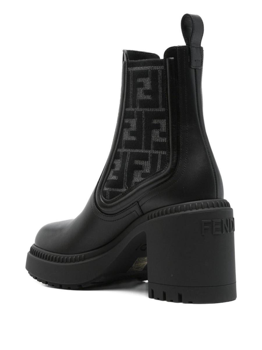 Fendi-stövlar