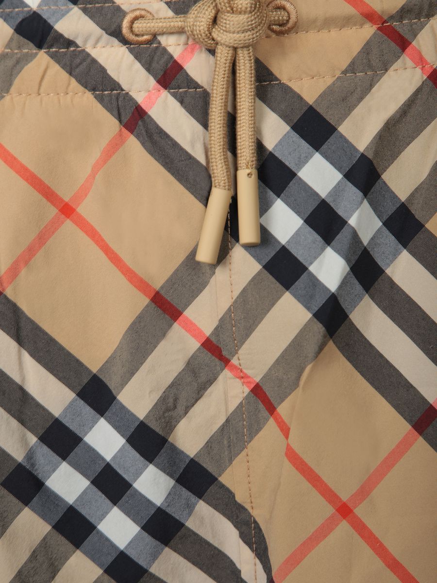 Burberry-shorts