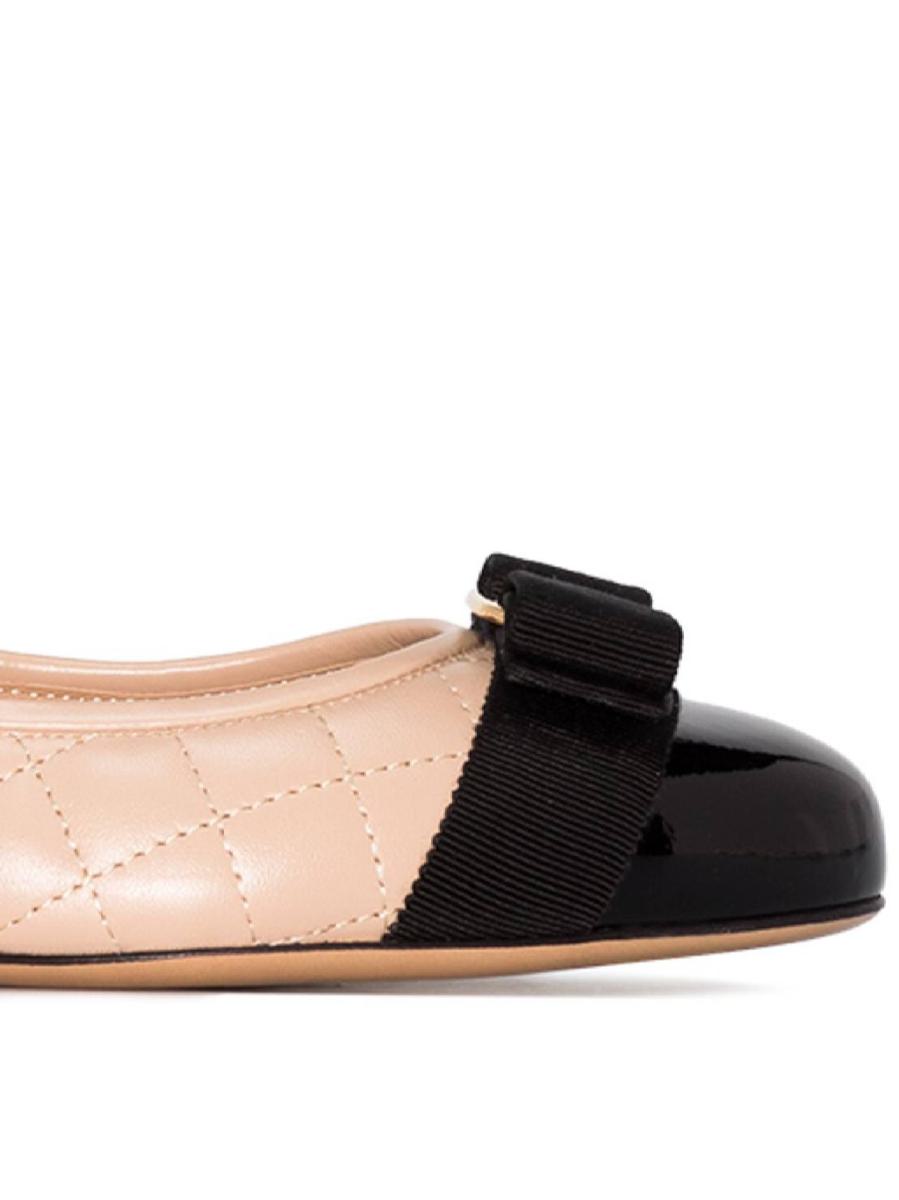 Salvatore Ferragamo platta skor