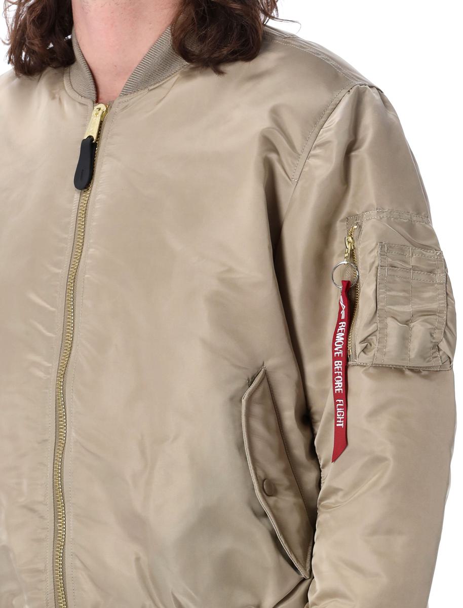 Alpha Industries Ma-1 vändbar bombplan