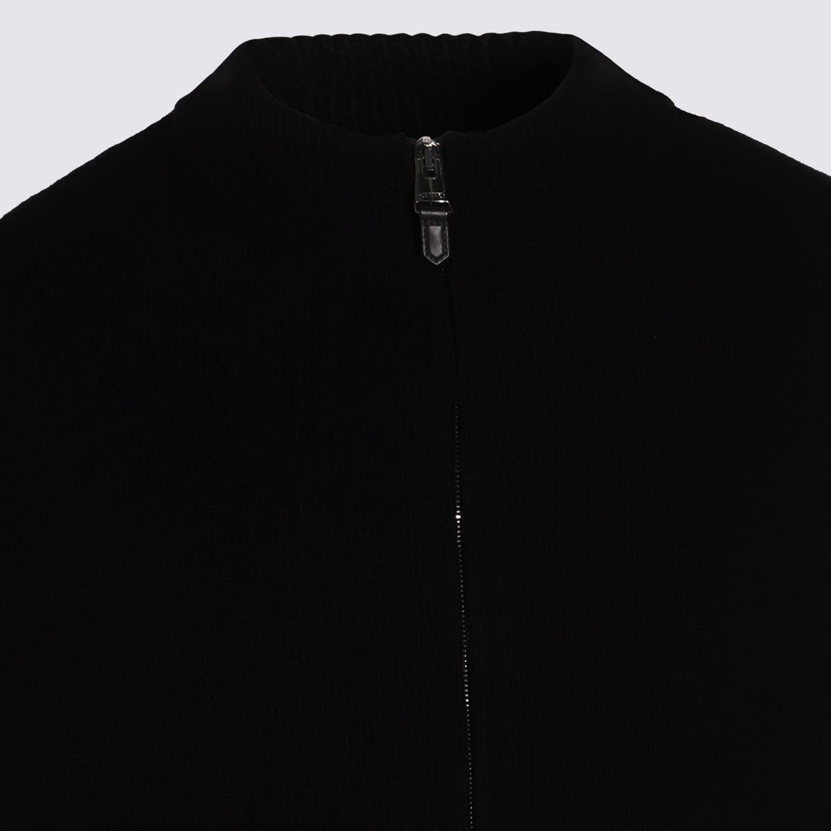 Canali svarta stickade ullplagg