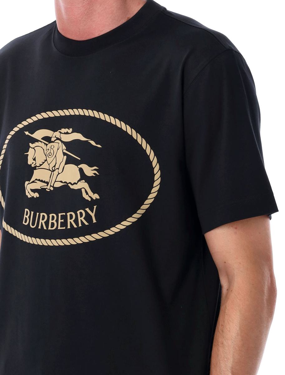 Burberry svart bomulls-T-shirt med riddare-stämpel
