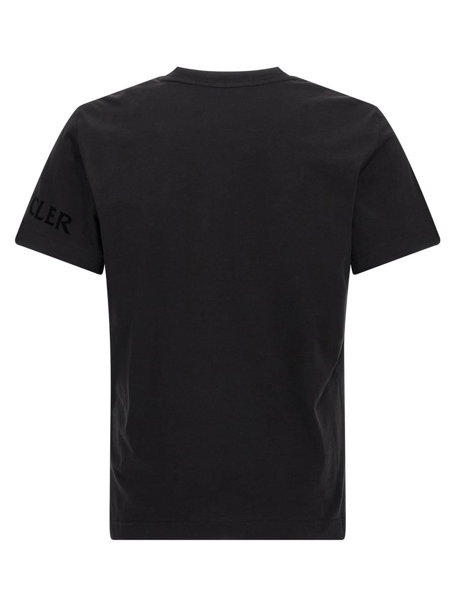 Moncler-t-shirt med logotyp