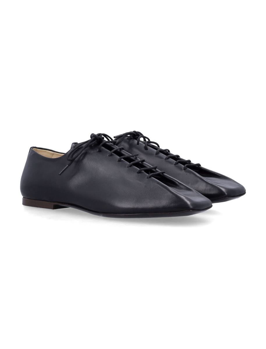 Lemaire Souris Flat Nappa Derbys Svart