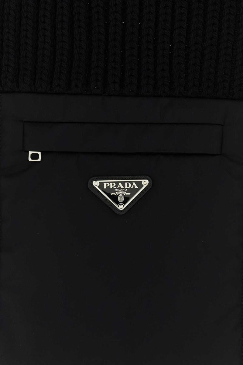 Prada Halsdukar Och Foularder