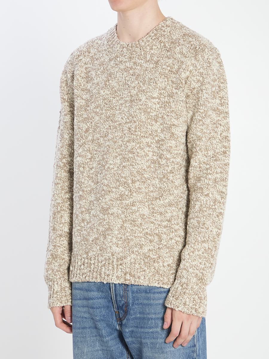 Rund halsad pullover