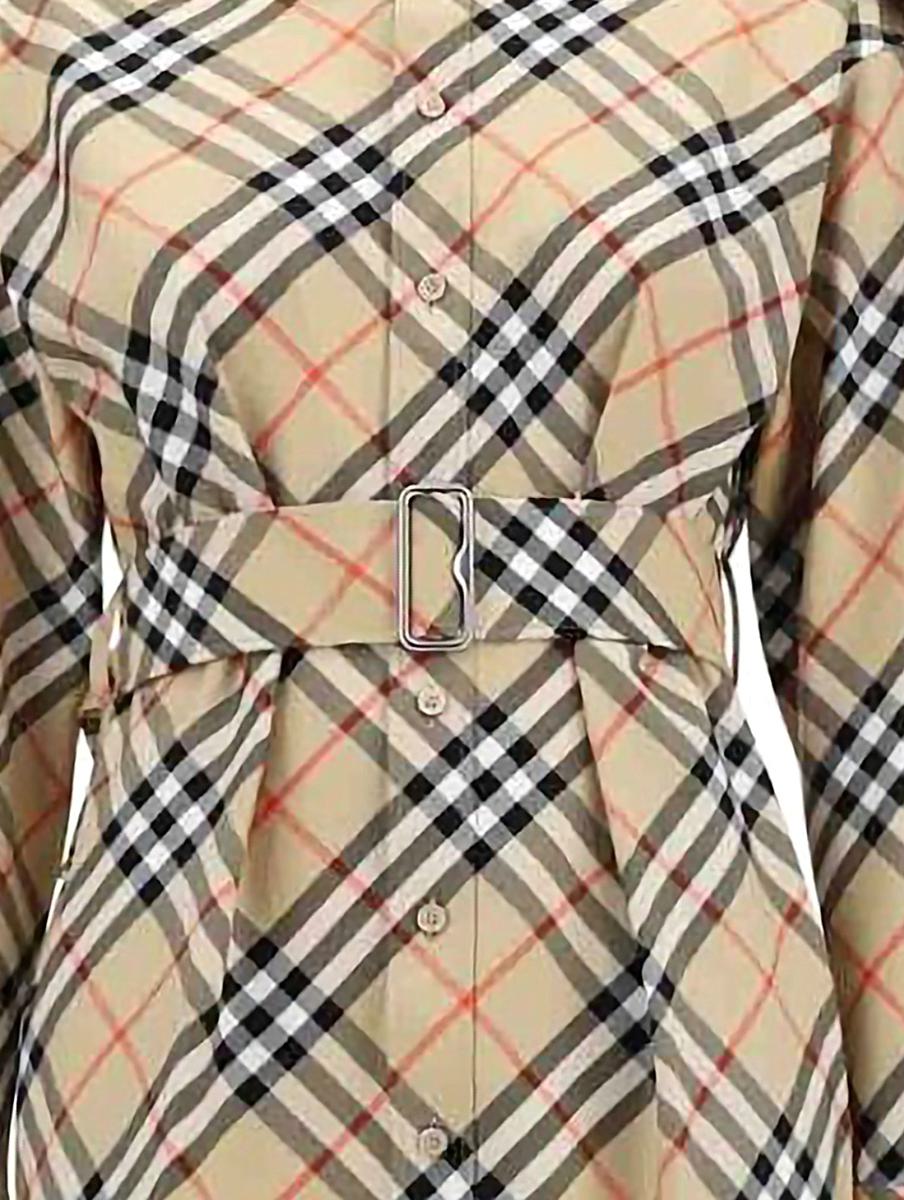 BURBERRY Kläder