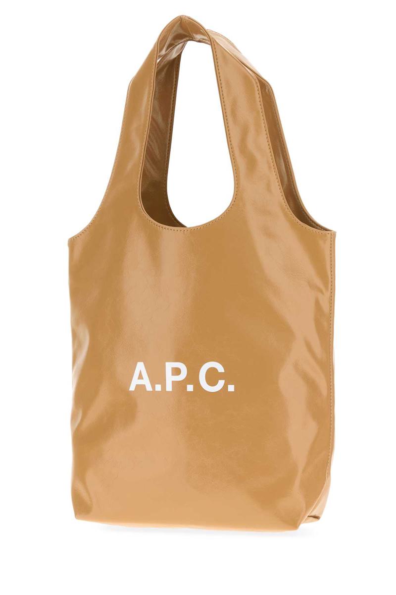 APC handväskor.