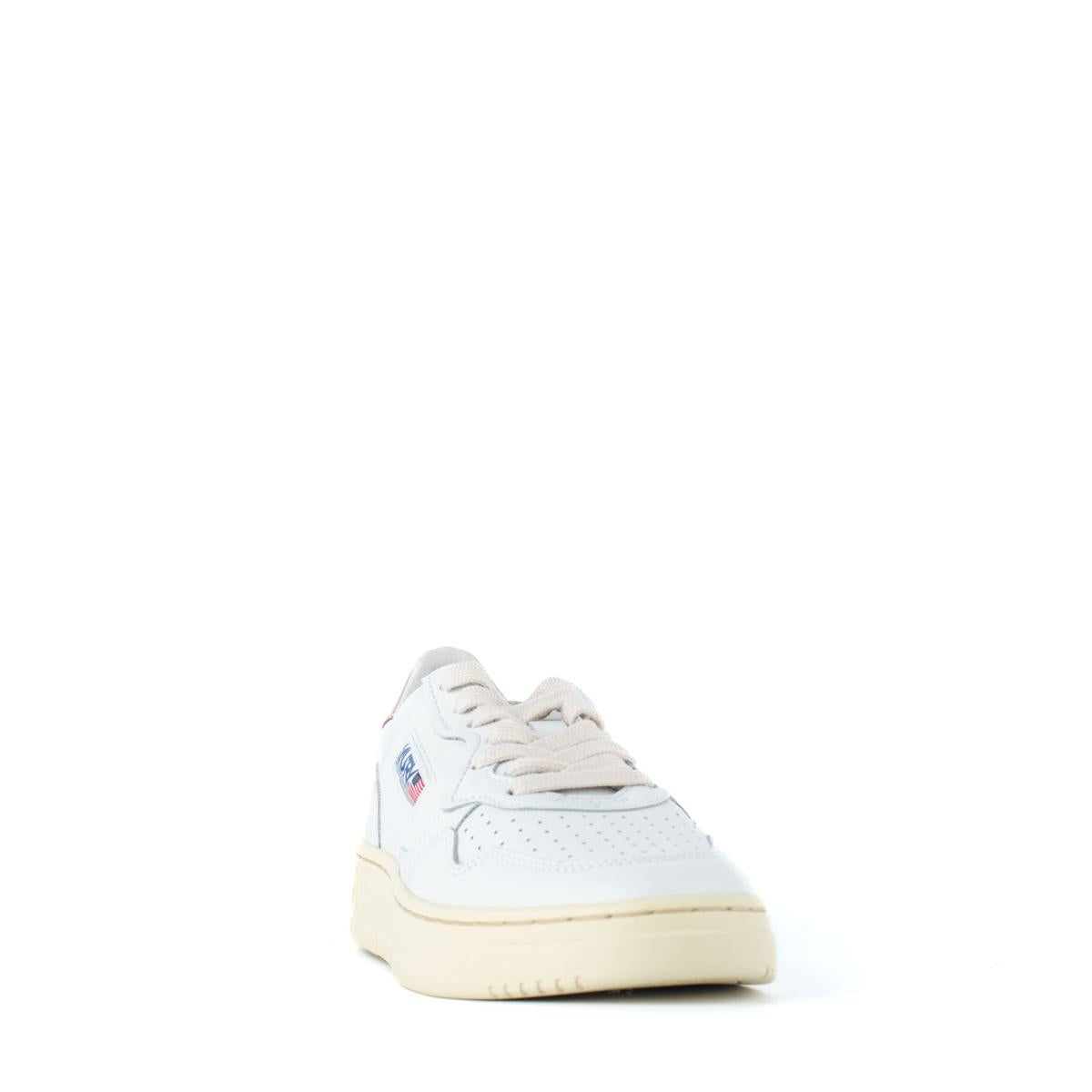 Autry lädersneakers med rosa detaljer