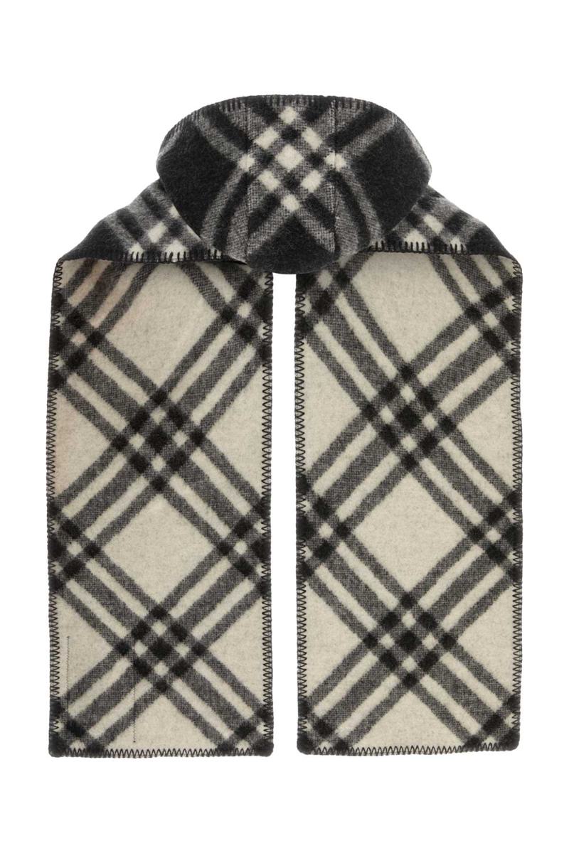 Burberry Halsdukar Och Foularder