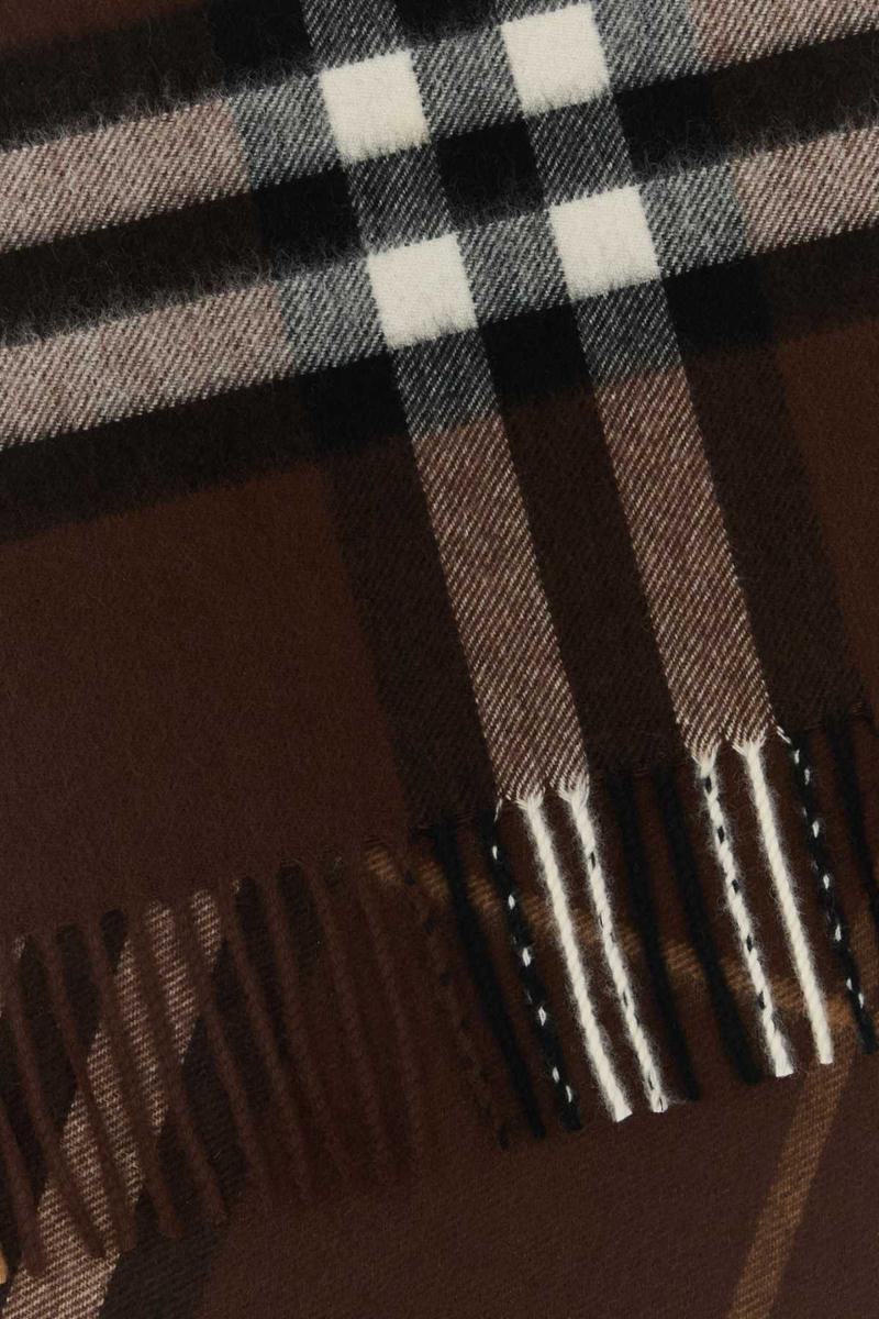 Burberry Halsdukar Och Foularder