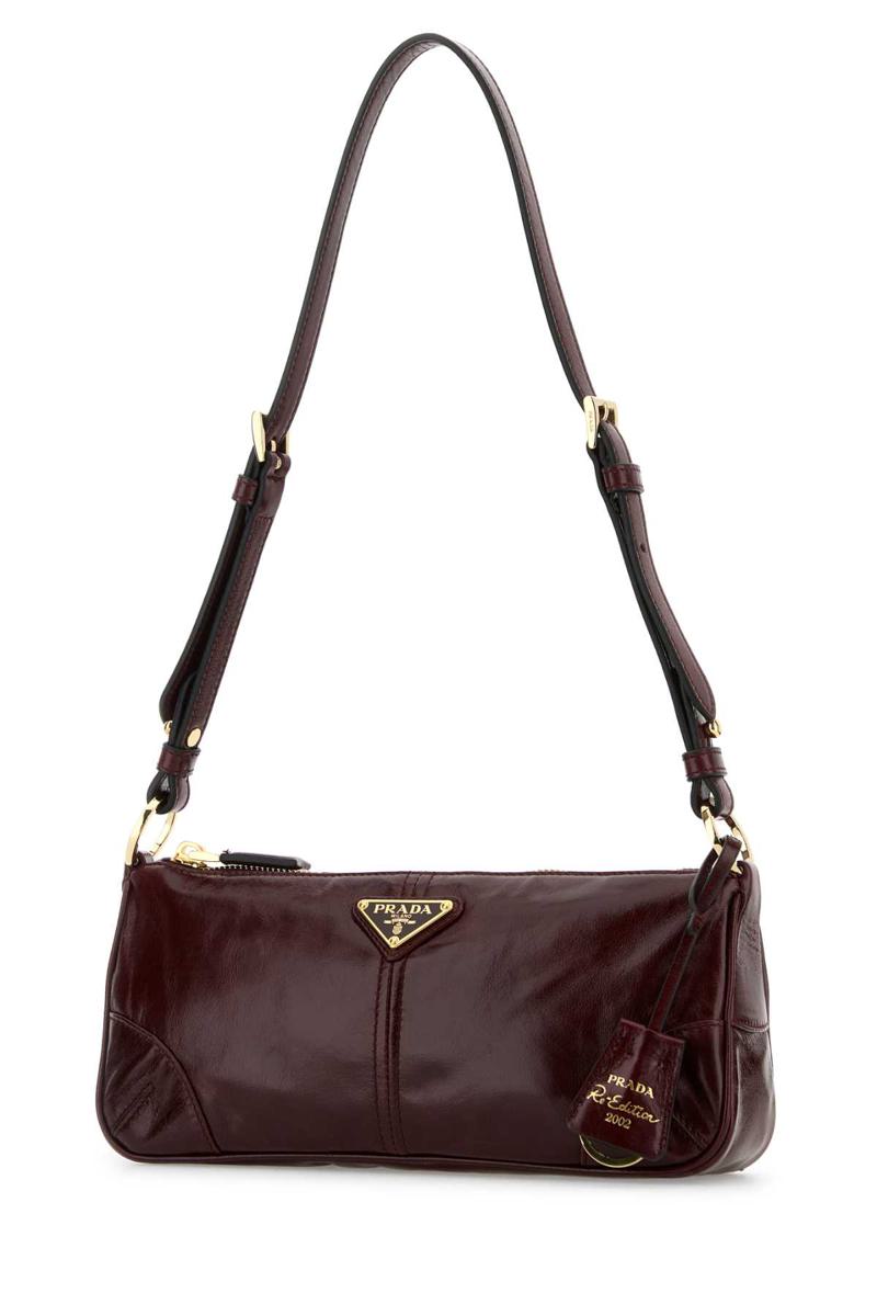 Prada handväskor.