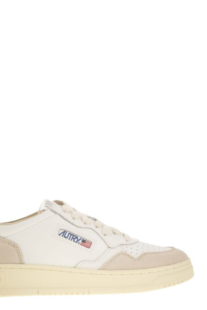 Autry Medalist Low - Sneakers i läder och mocka