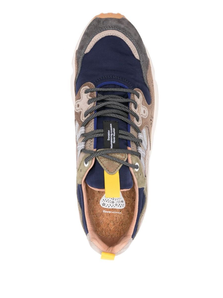 Blommiga bergssneakers