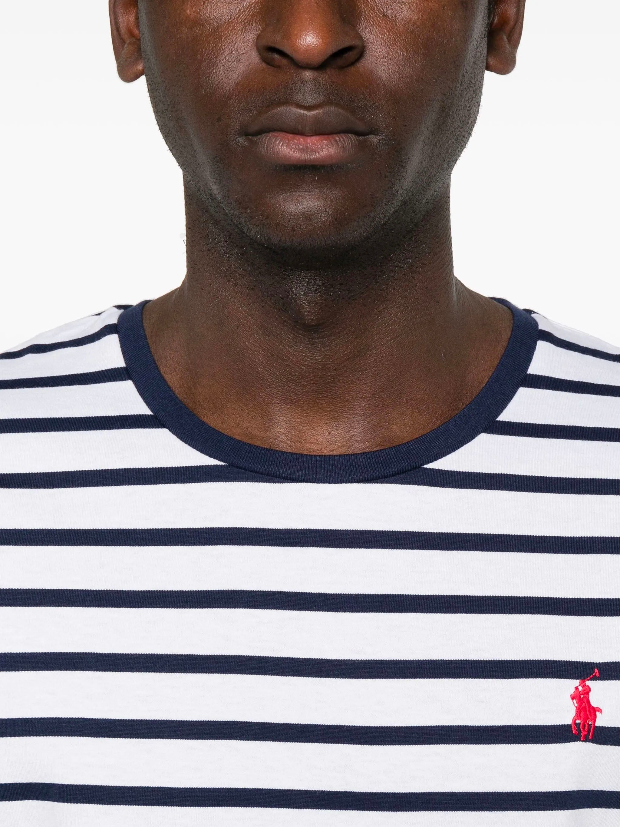 Anpassad randig t-shirt med smal passform