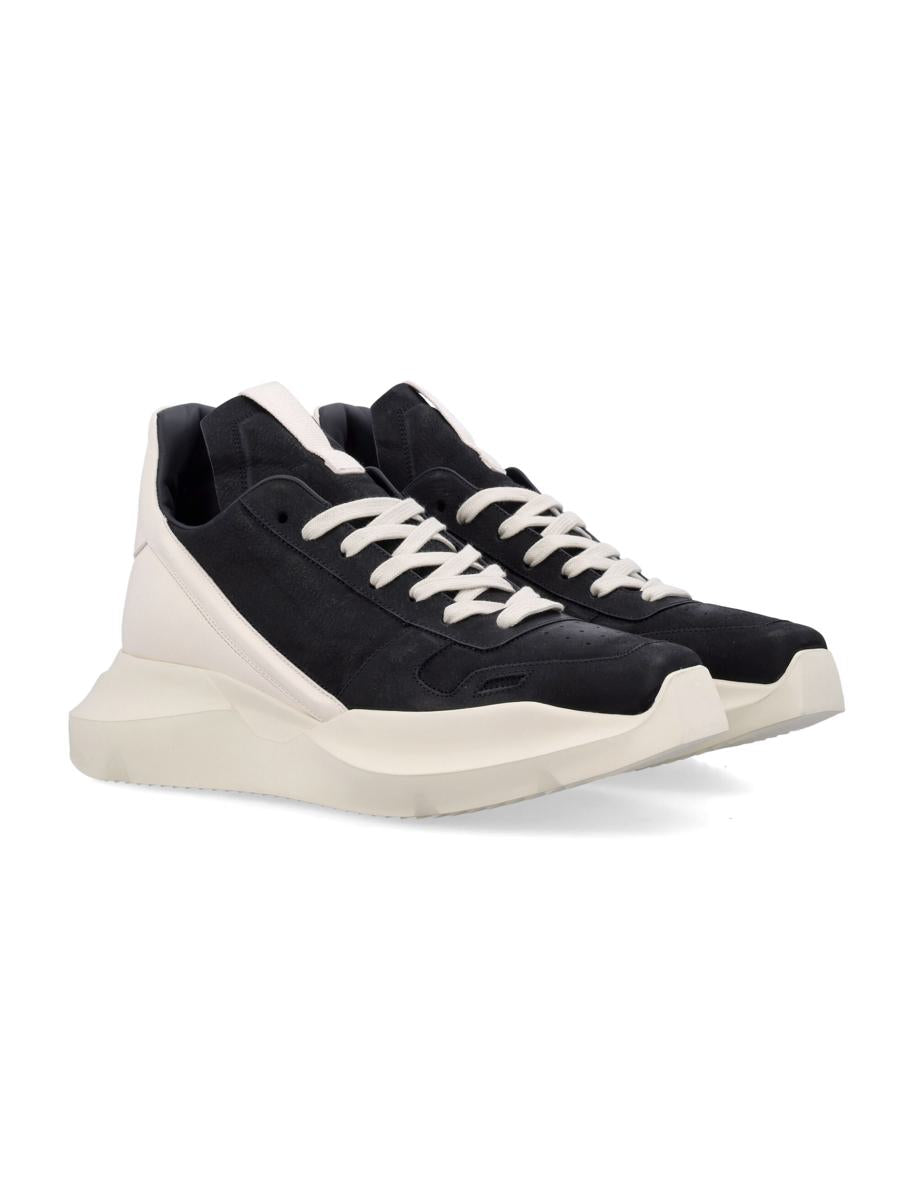 Rick Owens får löpare