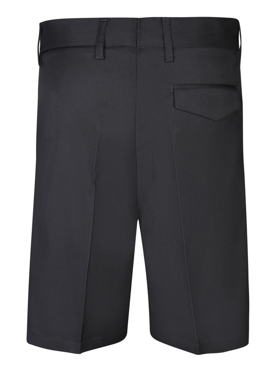 Kostym i shorts