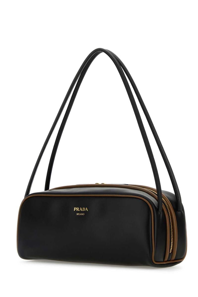 Prada handväskor.