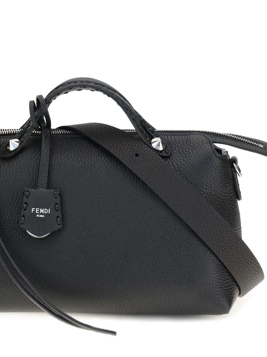 Fendi axelväskor