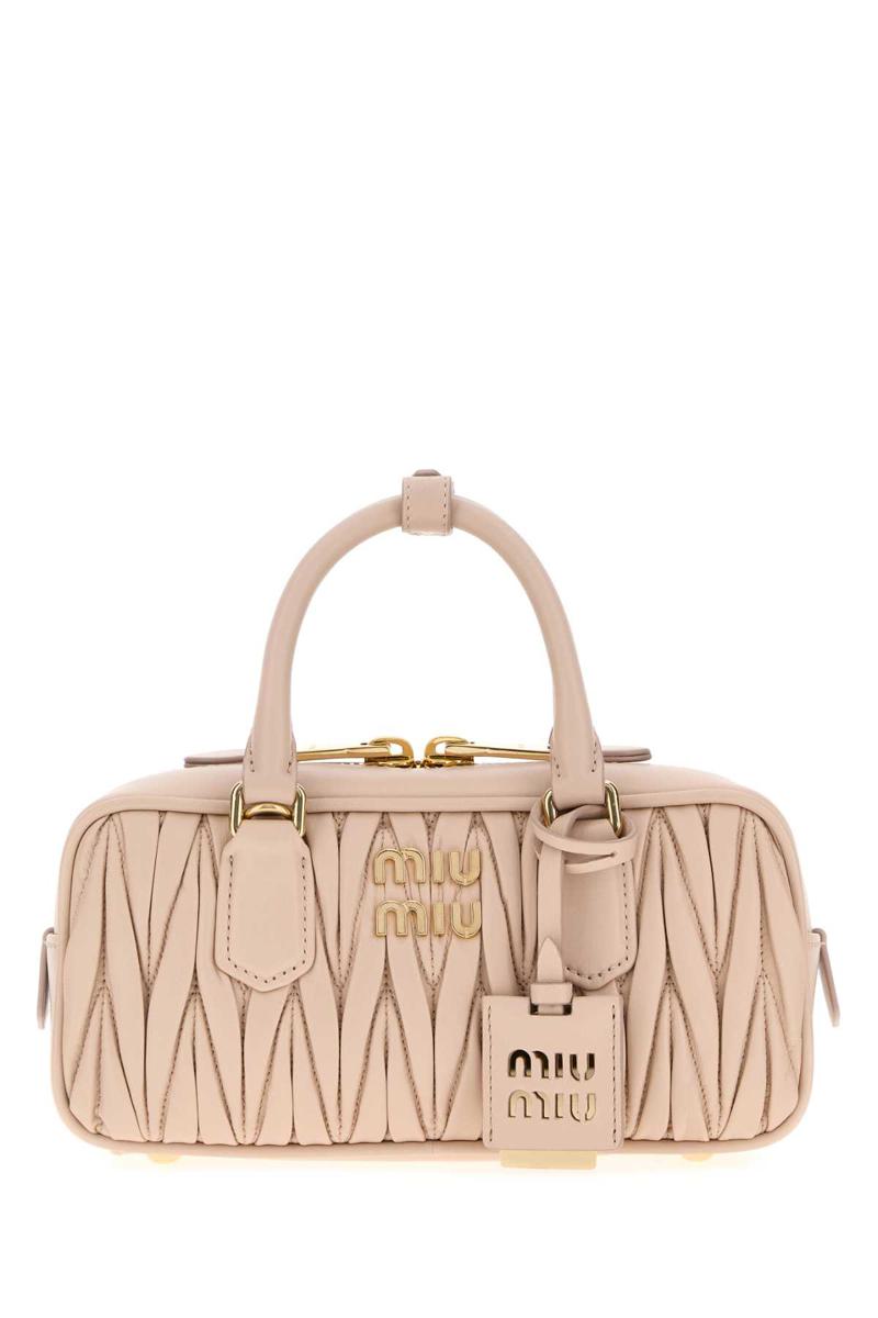 Miu Miu handväskor.