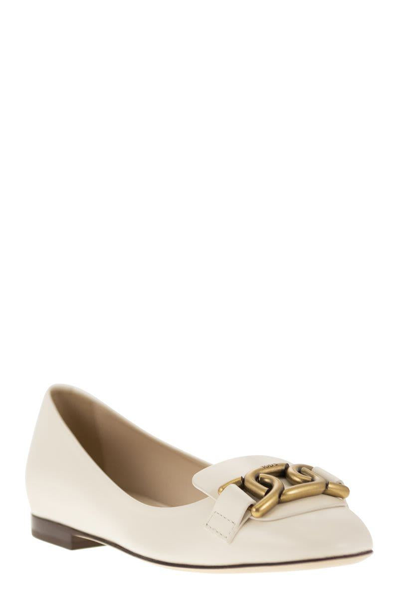 Tod's läderballerina med accessoar