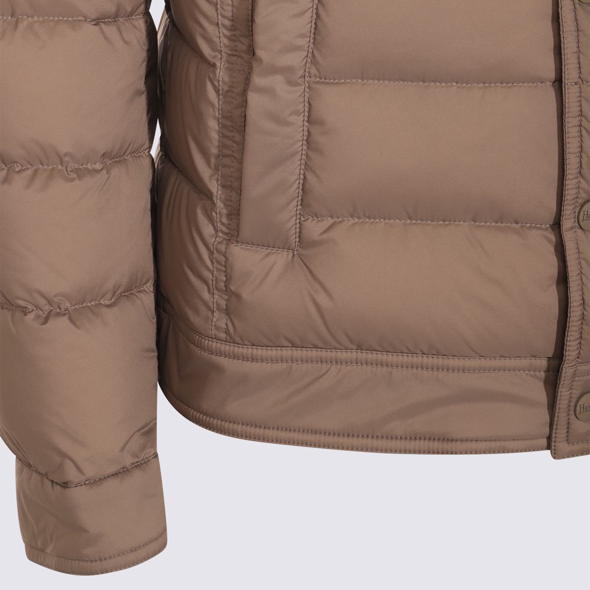 Herno ljusbeige dunjacka