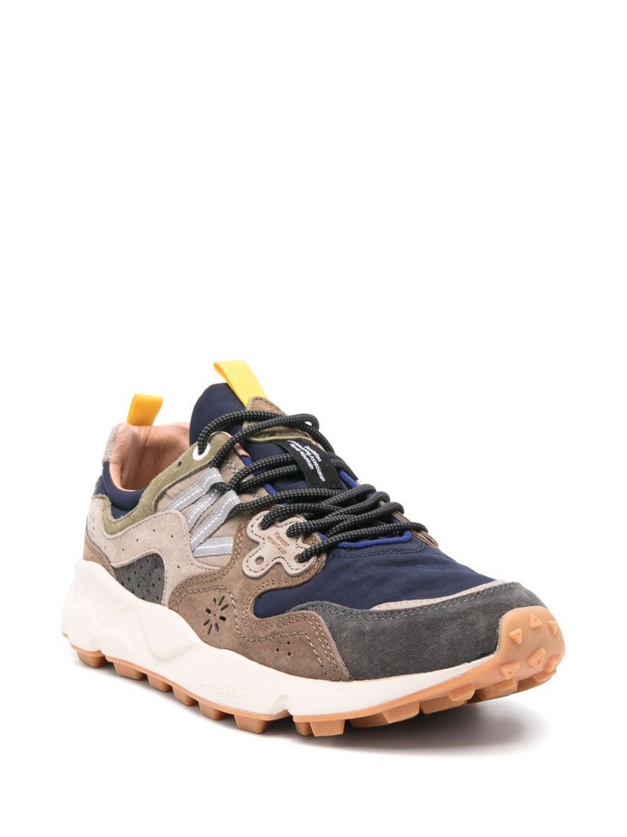 Blommiga bergssneakers