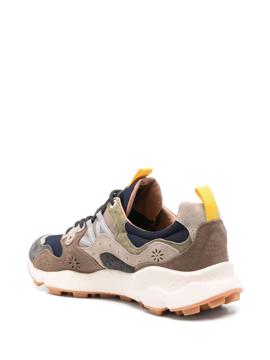 Blommiga bergssneakers