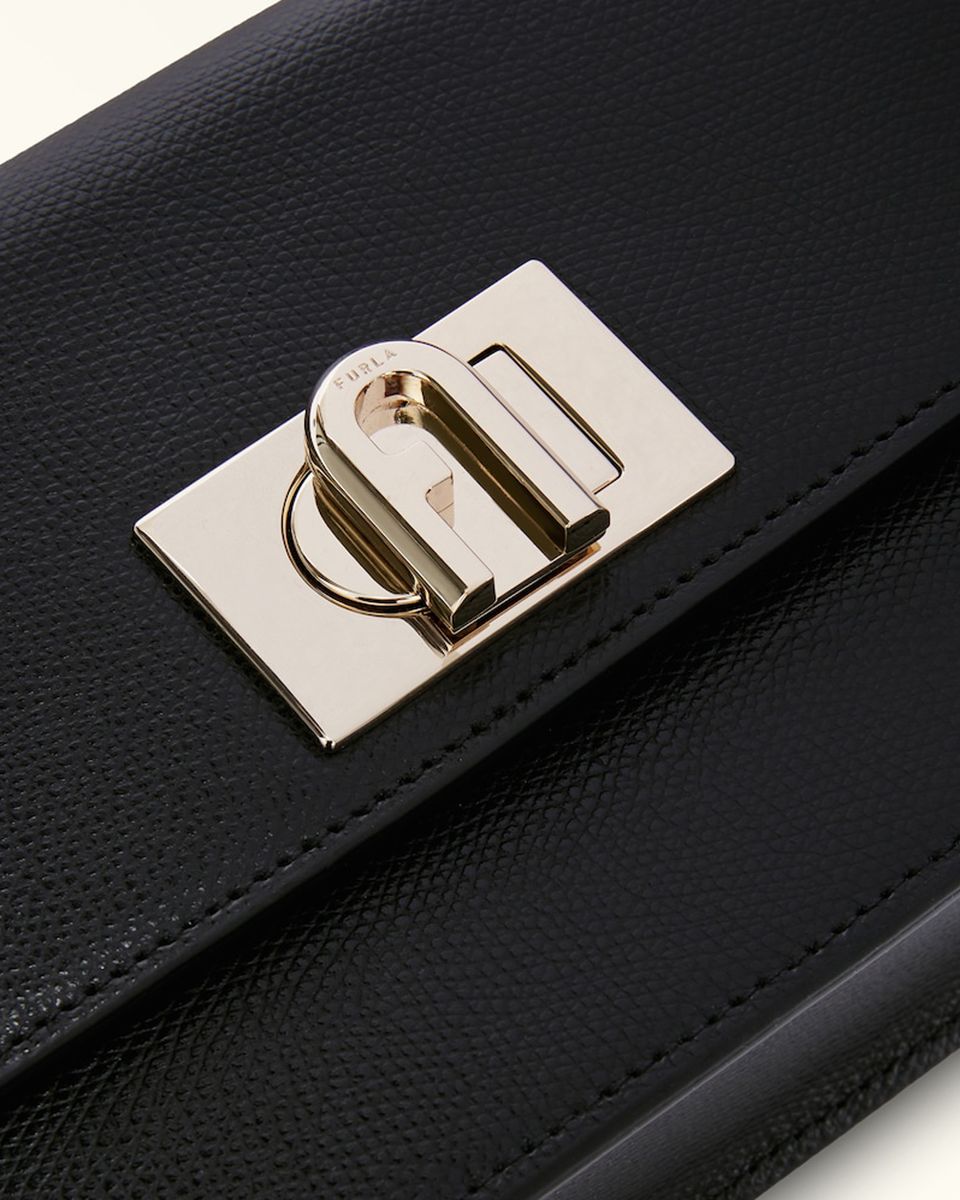 Furla Axelväskor