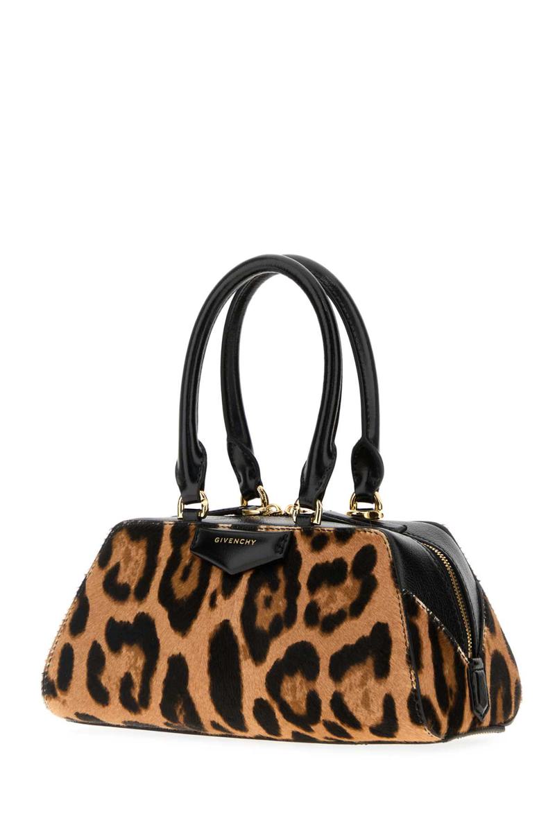 Givenchy handväskor.