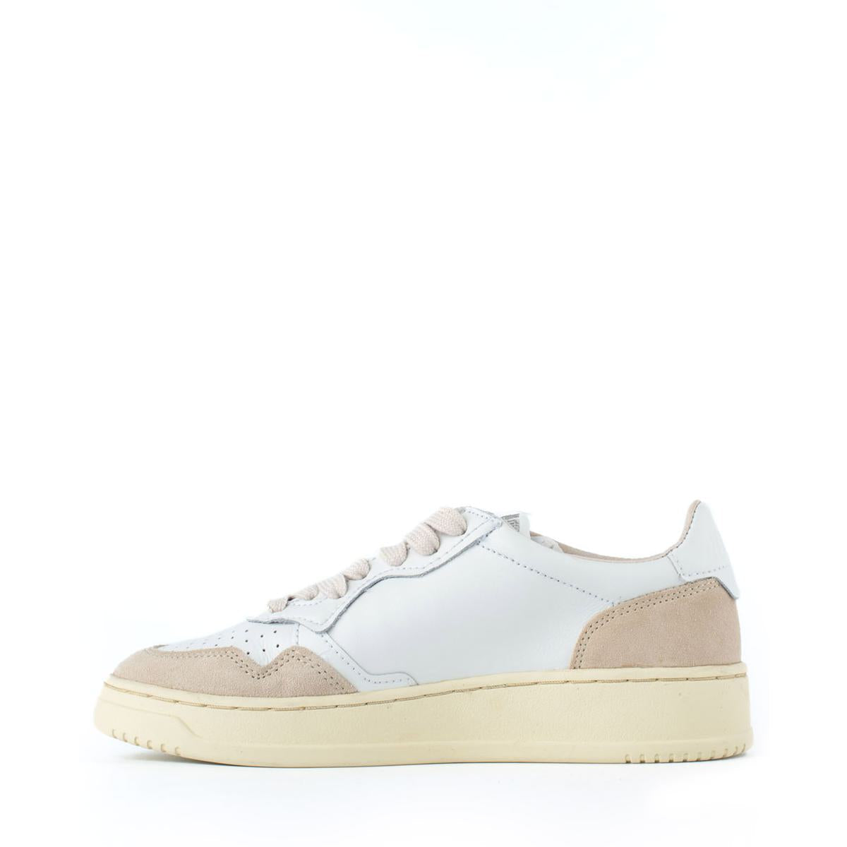Autry vita sneakers i läder och mocka