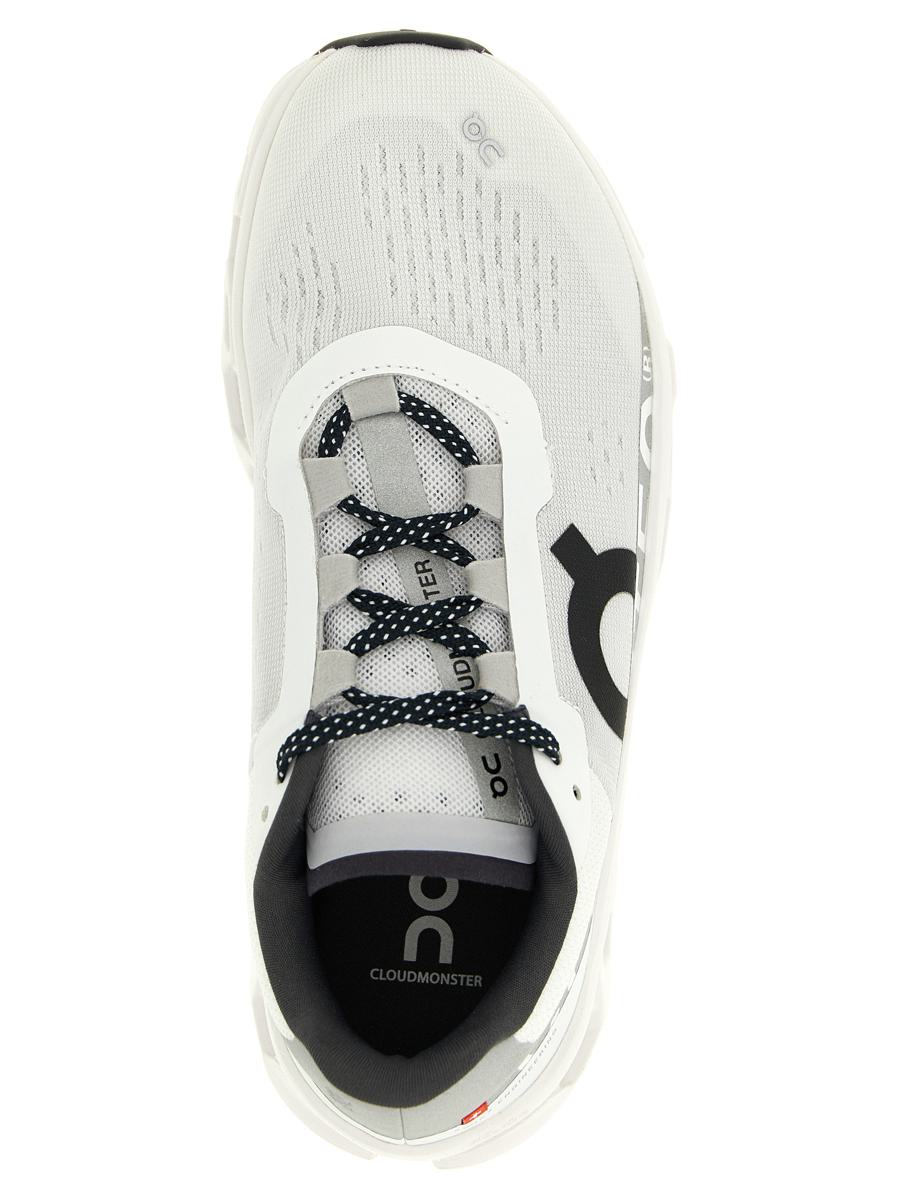 Om att springa med 'Cloudmonster'-sneakers