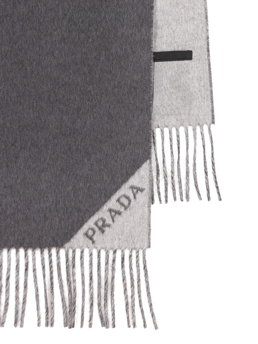 Prada-halsdukar