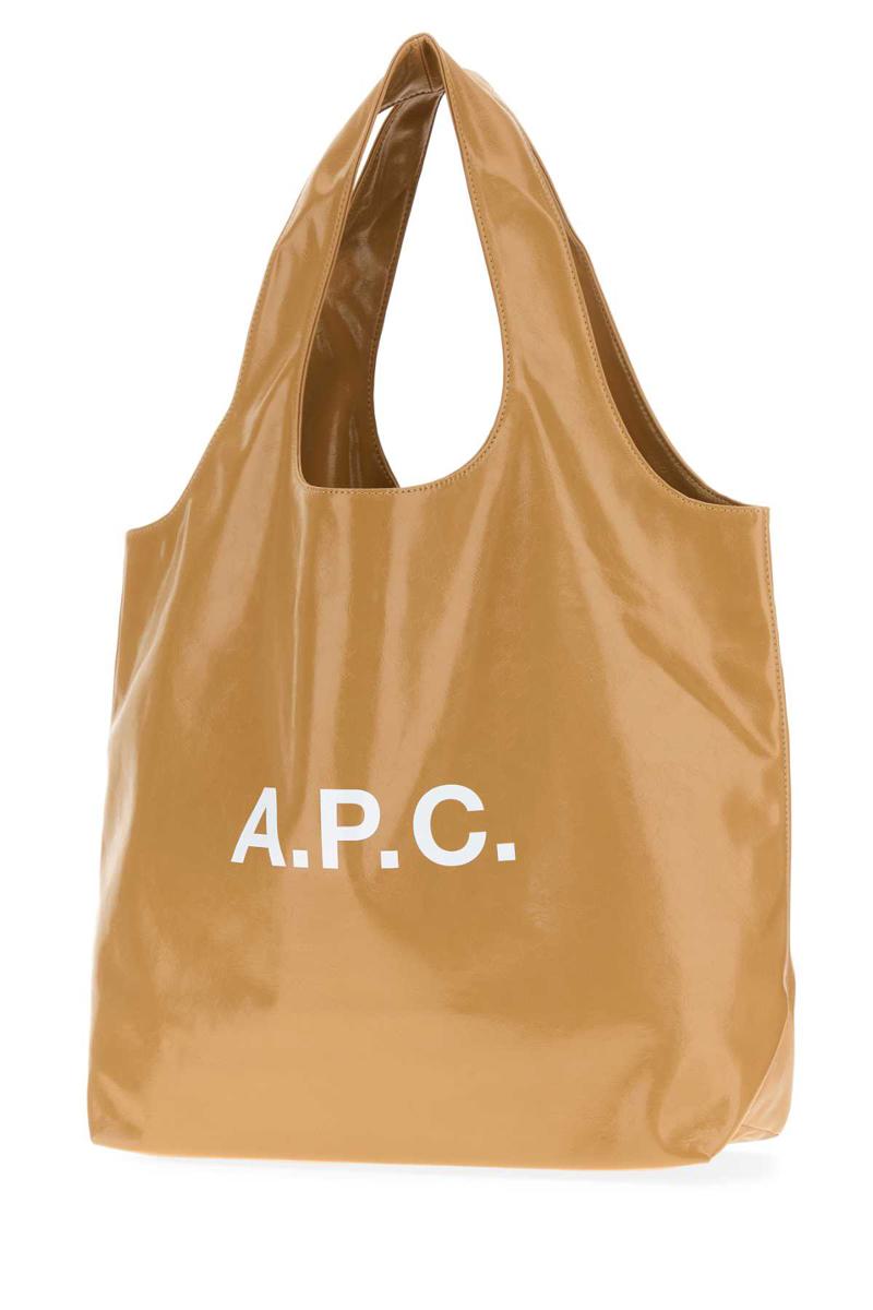 APC handväskor.