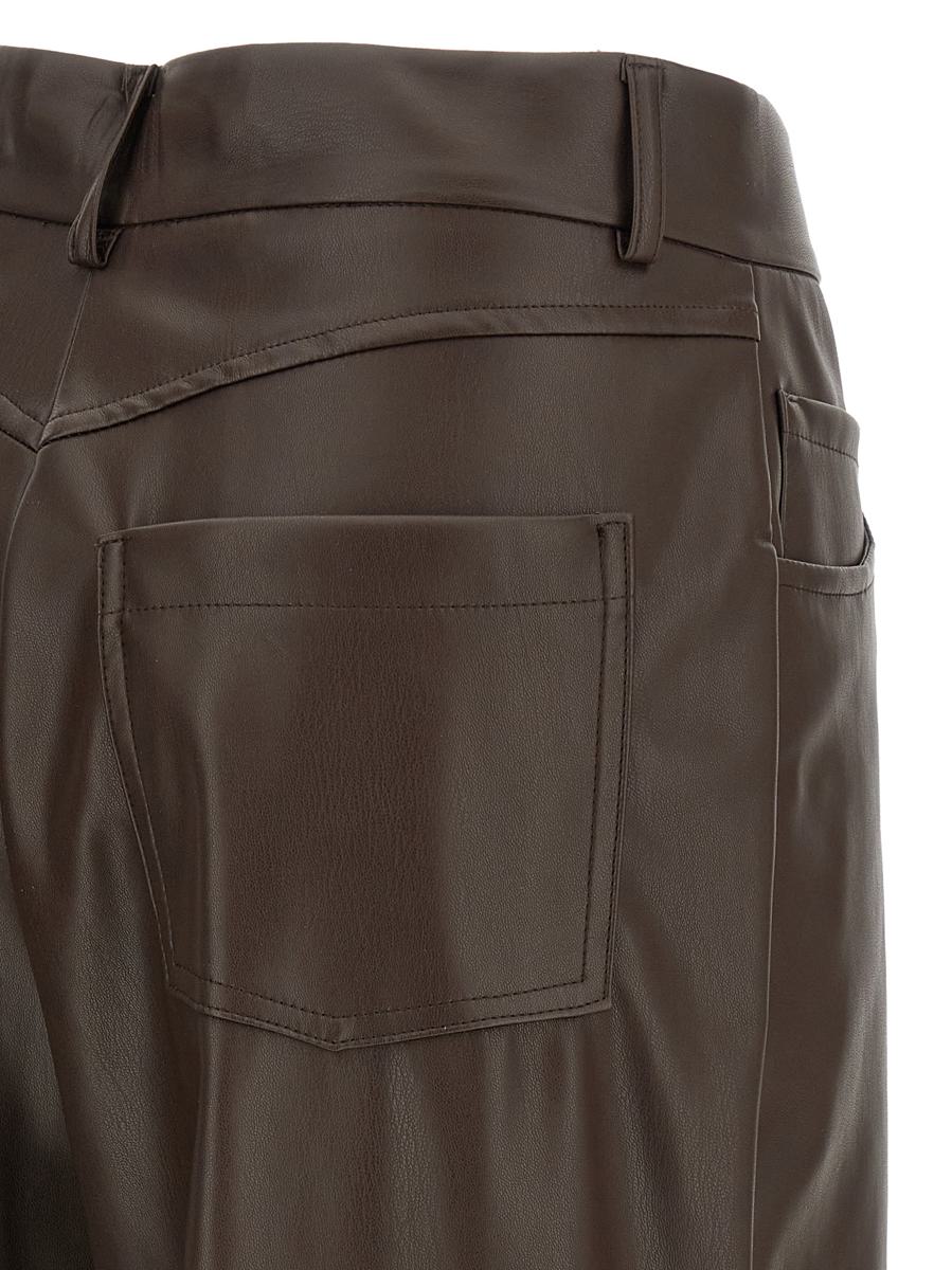 Bermudashorts i hudfärgat lädermönster