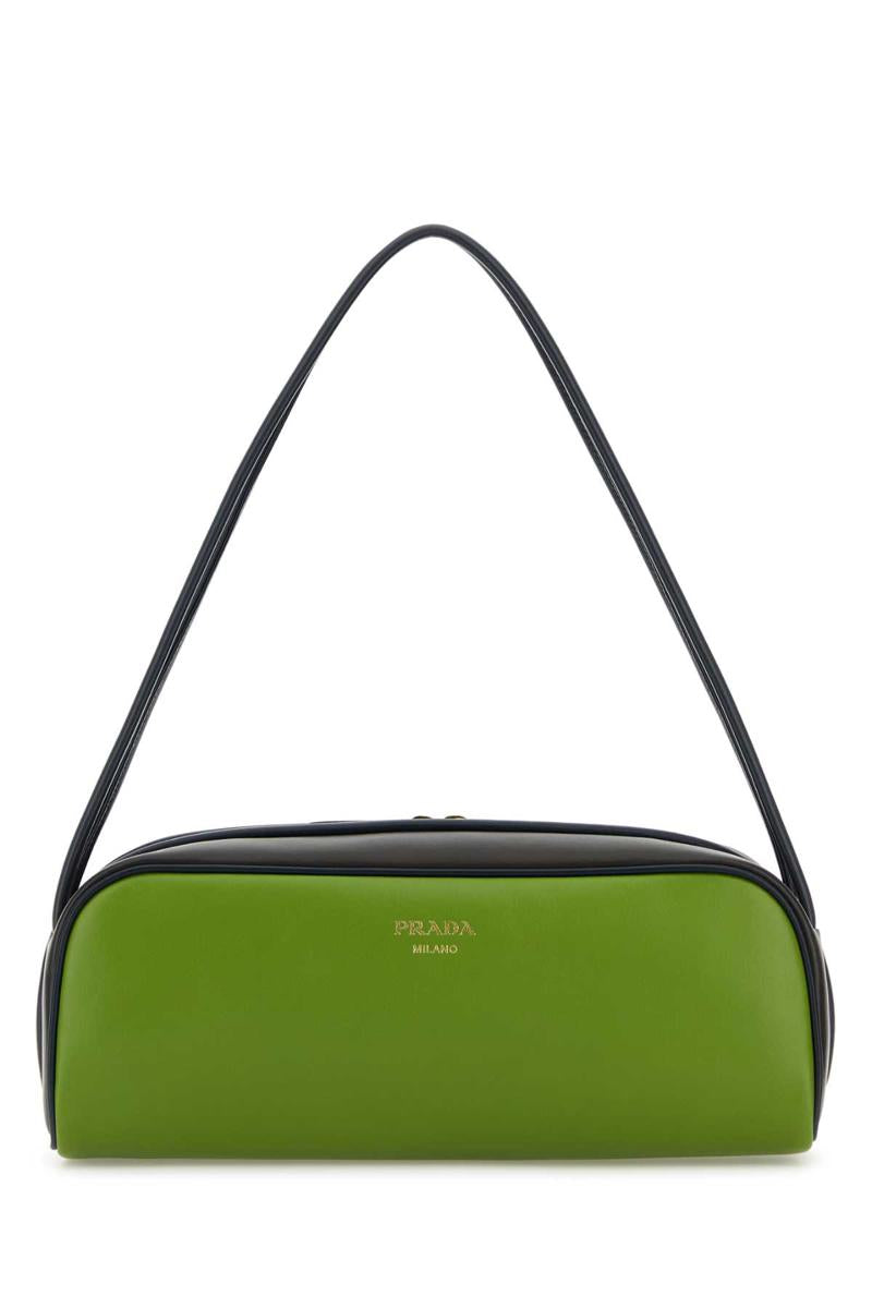 Prada handväskor.