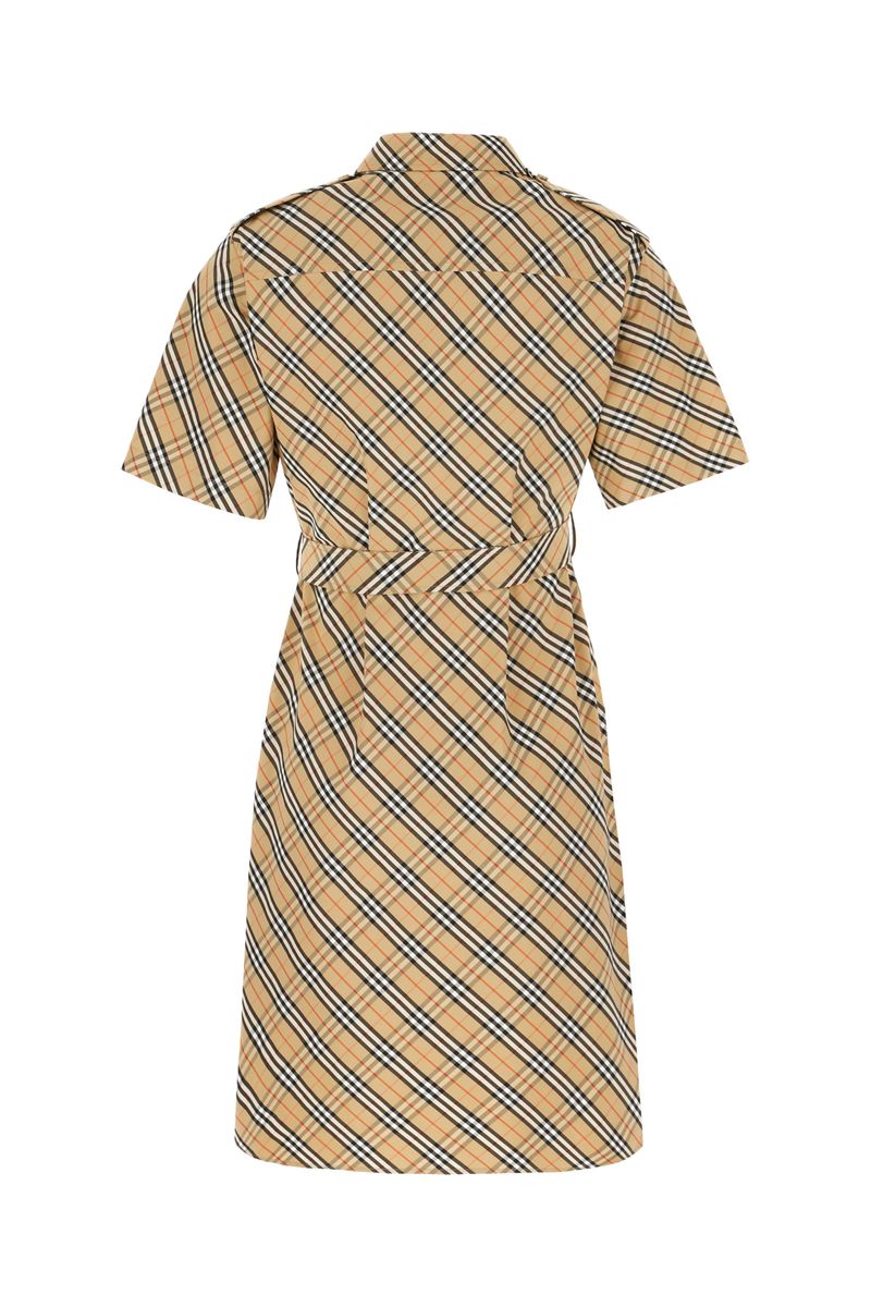 Burberry-klänningar