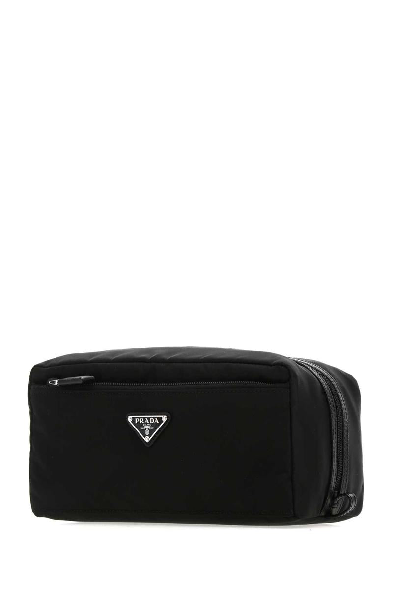 Prada skönhetsfodral.