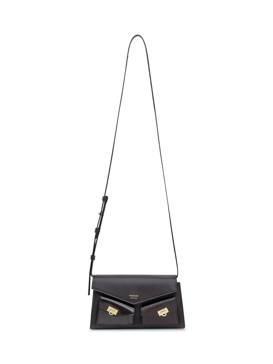 Salvatore Ferragamo Ferragamo kuvertväska i svart läder