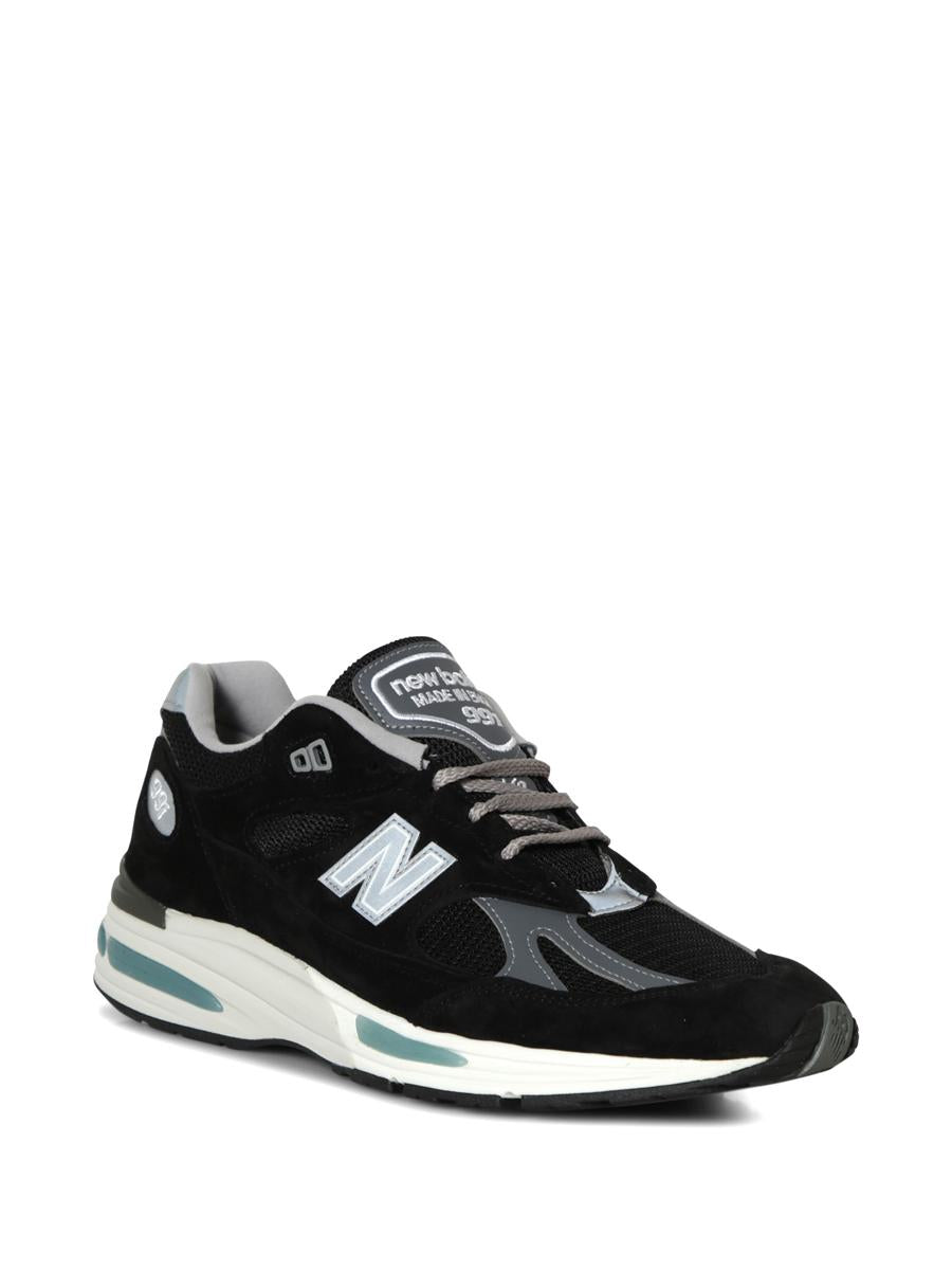 Nya balanssneakers