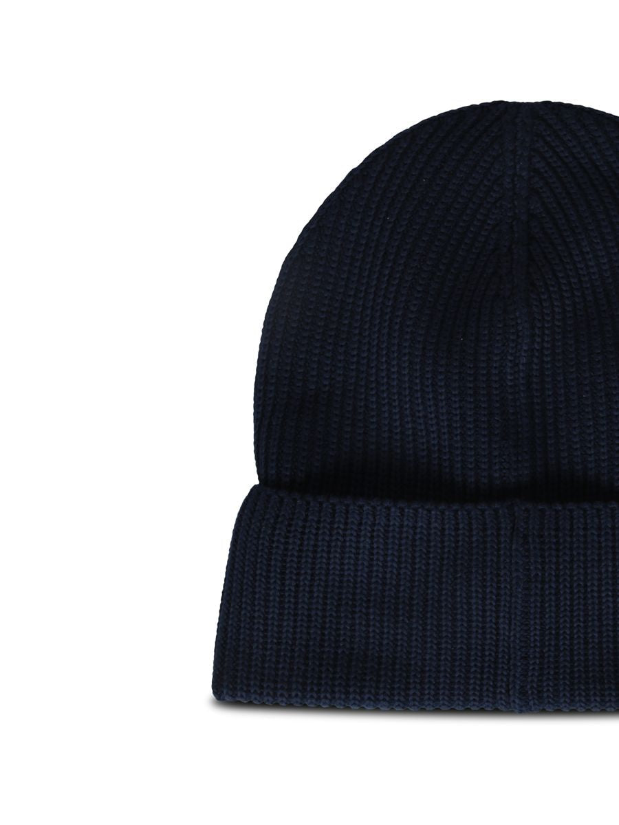Moncler-hattar